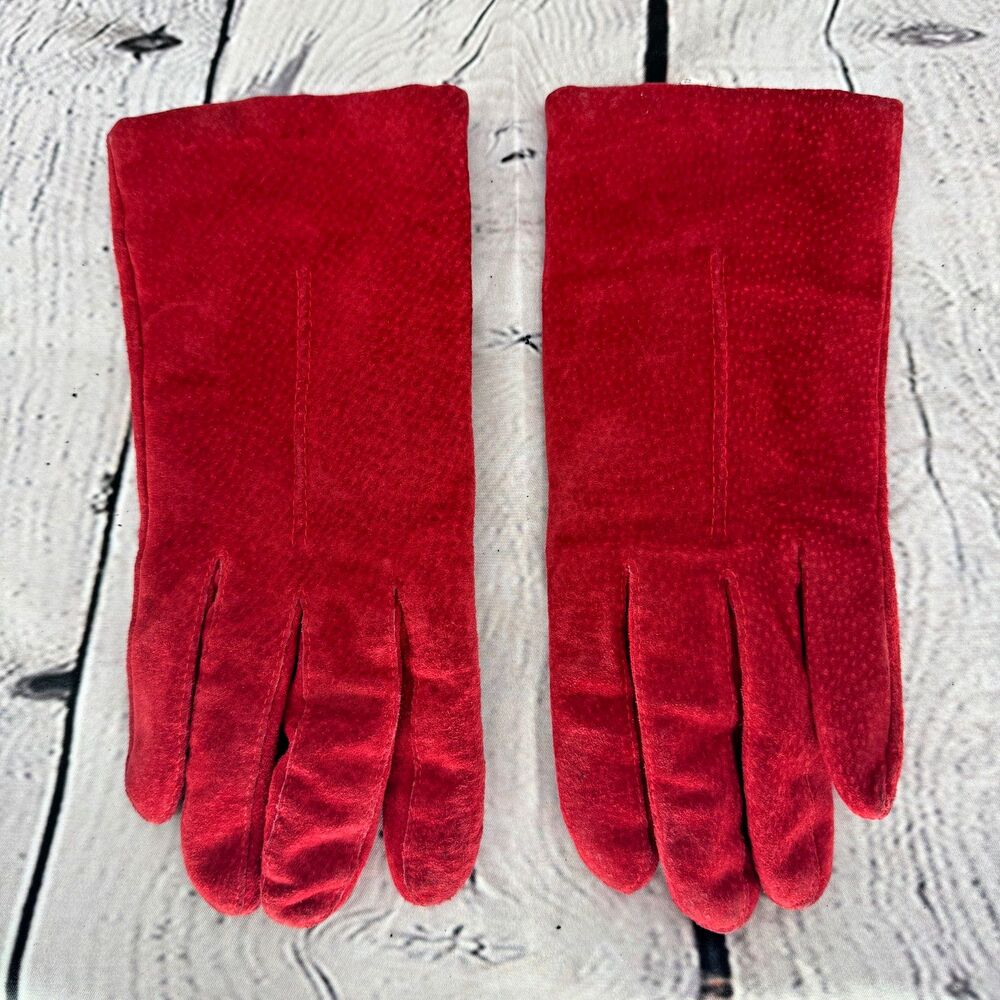 Isotoner Aris 115 Gloves Women's Size M Red Suede Leather